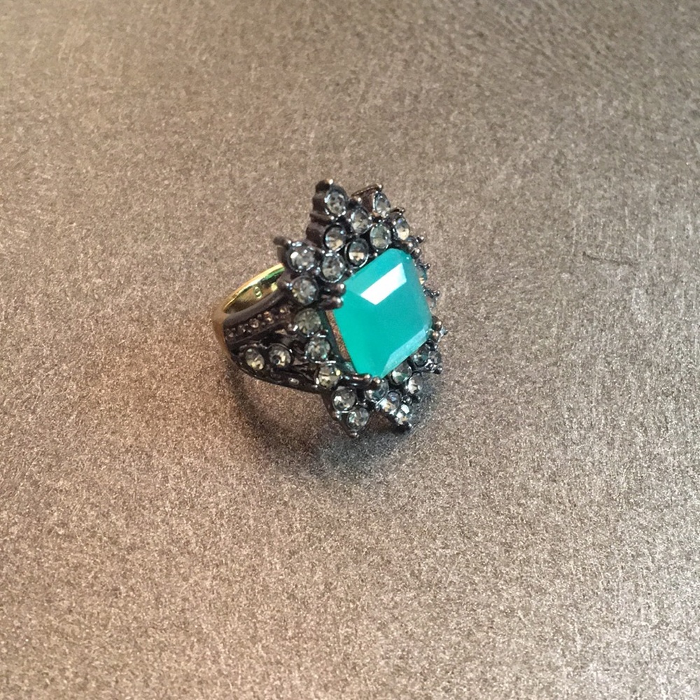 Bcbg Gemstone Statement Ring Size 6 - image 6